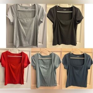 5/$25 Old Navy Square Neck Ribbed Tee | Size L